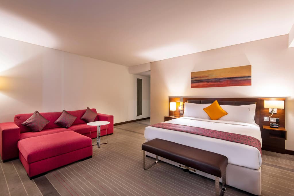 Hotel Al Madinah Holiday - photo 2