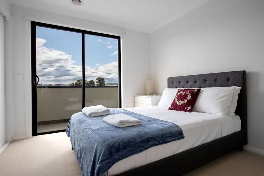 Captivating Large 4br@narre Warren - photo 2