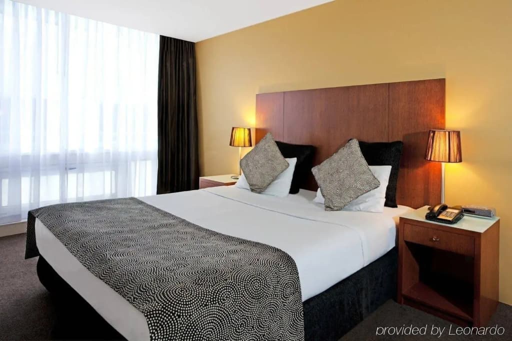 Park Regis Griffin Suites - photo 3