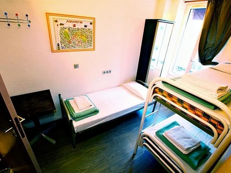 Plug Inn Boutique Hostel - photo 2
