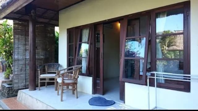 Romeo Beachfront Bungalow - photo 4