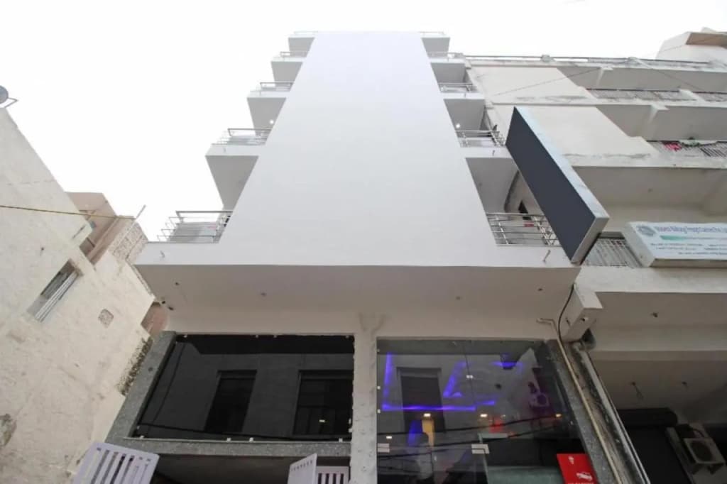 Fabexpress Tourist Palace - photo 1