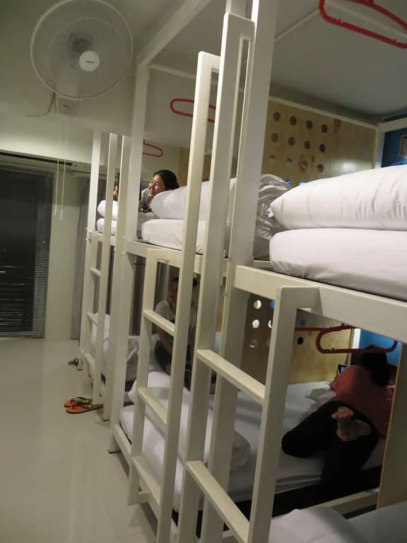 OYes Hostel - photo 4