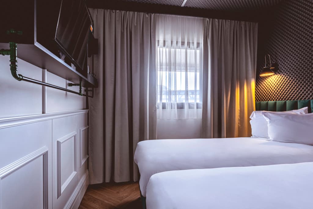 Moxy Paris La Villette Hotel - photo 3