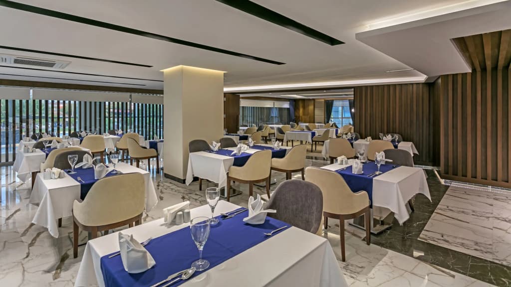 B Business Hotel & Spa - photo 33