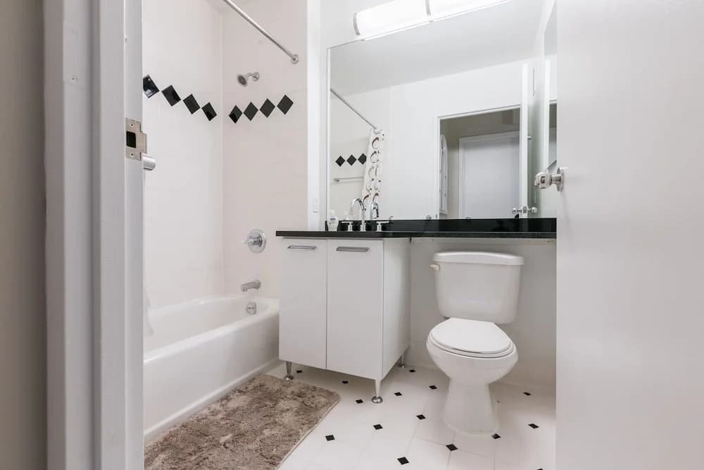 Finest Luxury 1 Bedroom Apartment - photo 9