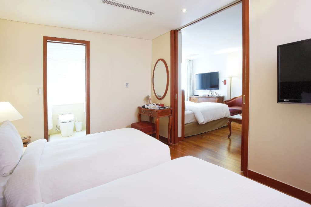 Sejong Hotel - photo 41