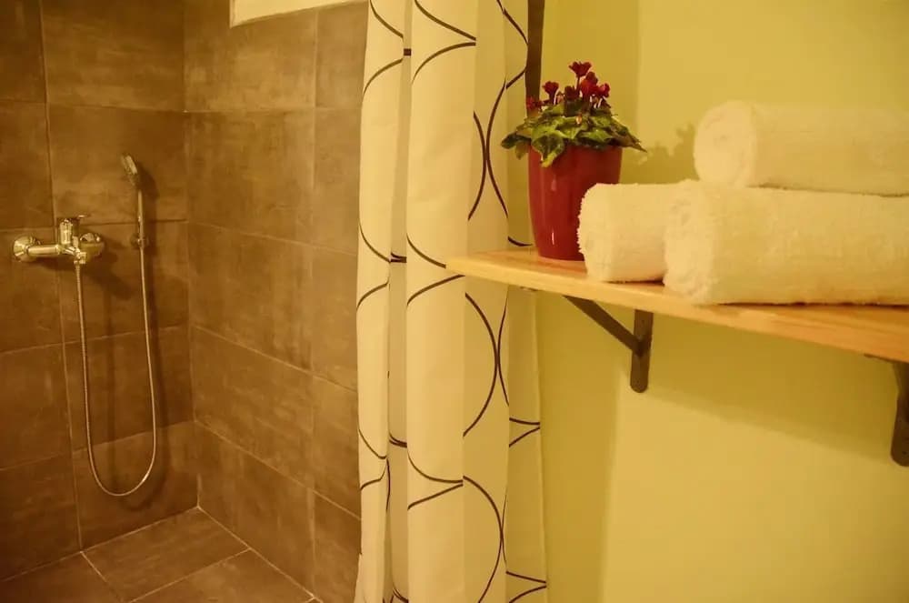 Circle Inn - photo 8