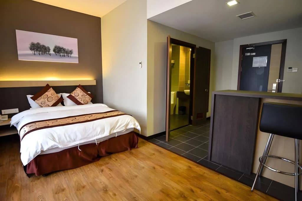 Lot 10 Boutique Hotel - photo 25