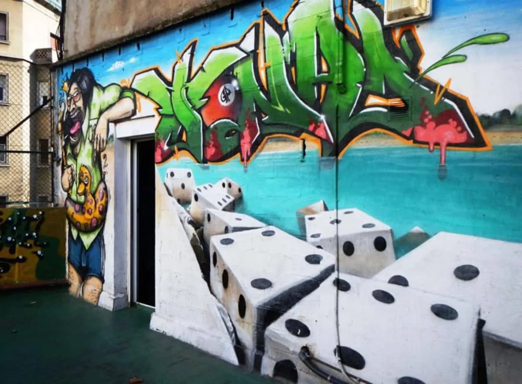 No Limit Hostel Graffiti - photo 16