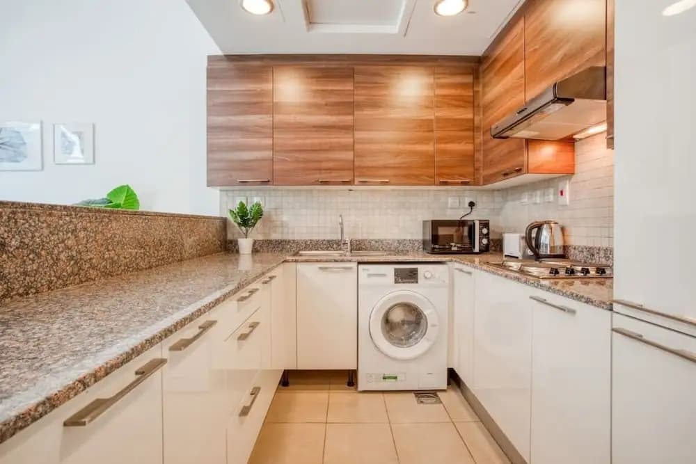 Chic & Cosy Apartment in Bay Square - photo 9