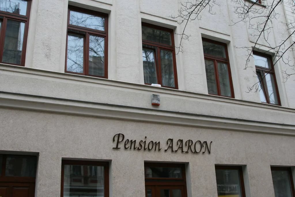 Hotel Aaron - photo 1