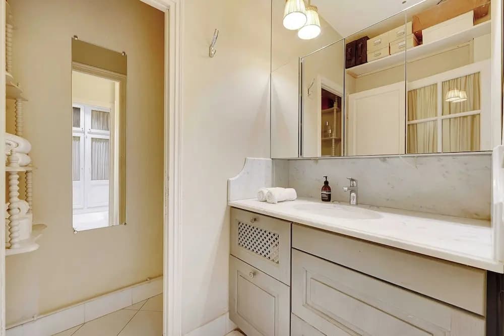 Historic Elegance in the Heart of Marais - 6p/2br - photo 15
