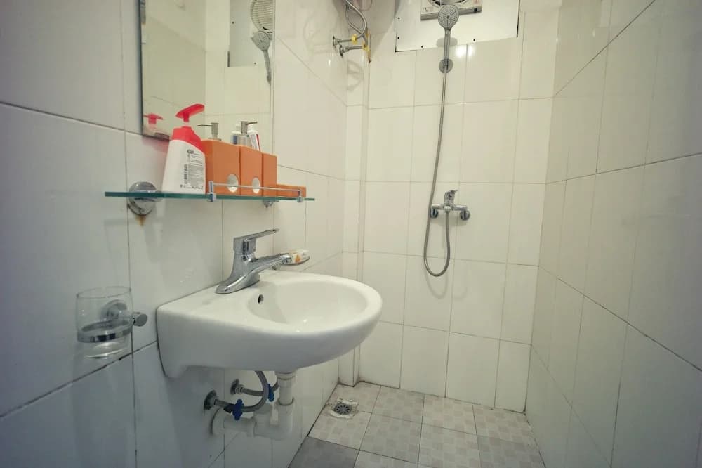 Hanah's Tiny Hanoi Homestay - photo 8