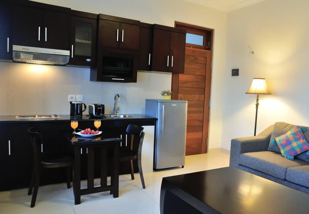 Jenna Residence - photo 16