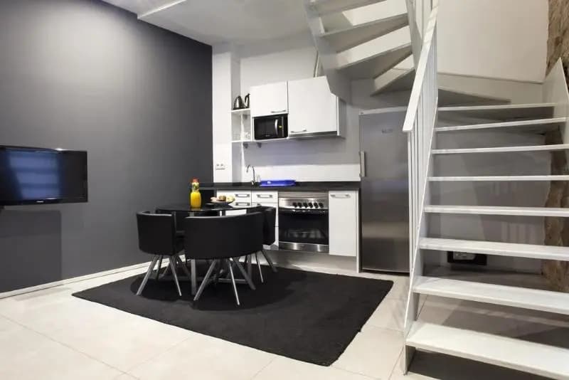 AinB Gothic Cathedral Apartments - photo 12