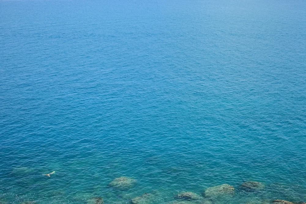 White Azure - photo 15