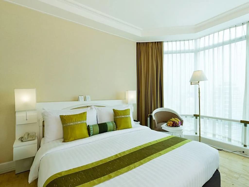 Executive Club at Windsor - photo 3