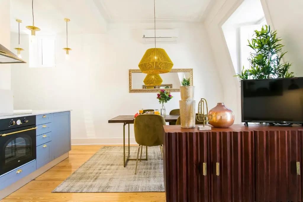 2 Beautiful Suites Upscale Flat Embracing Tejo! - photo 12
