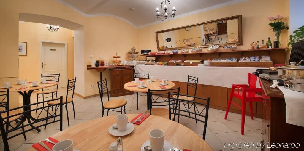 Hotel Suite Home Prague - photo 24