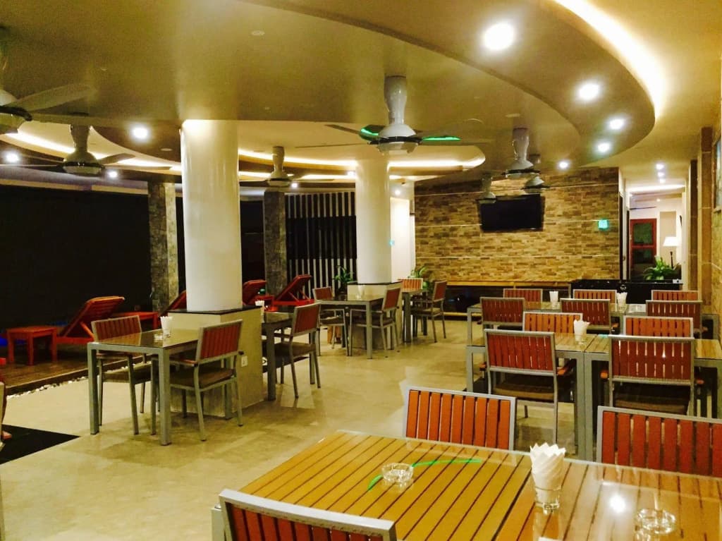 Triton Beach Hotel & Spa - photo 16
