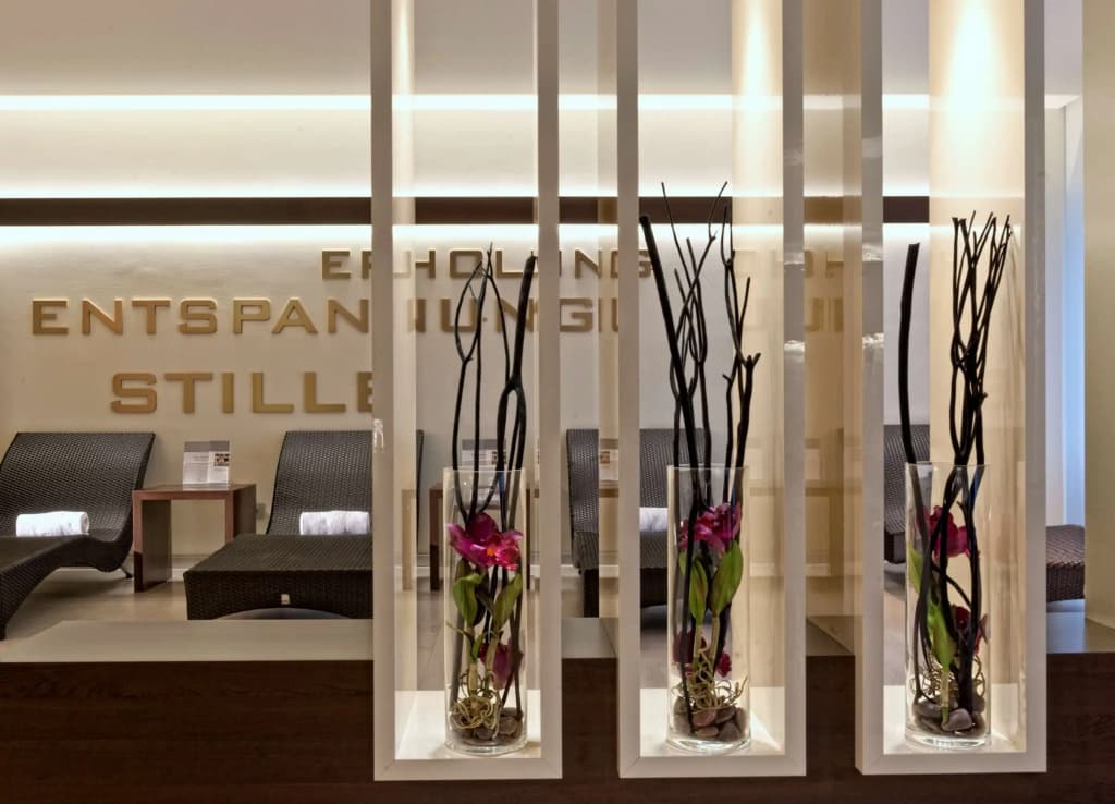 Estrel Hotel Berlin - main photo