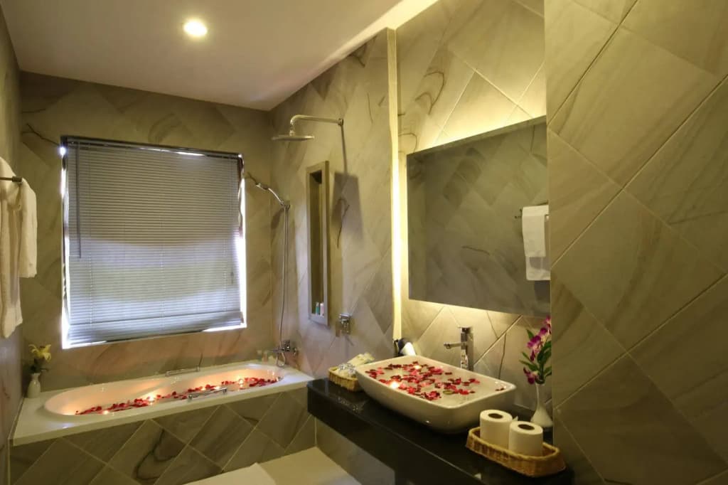 Holy Angkor Hotel - photo 11