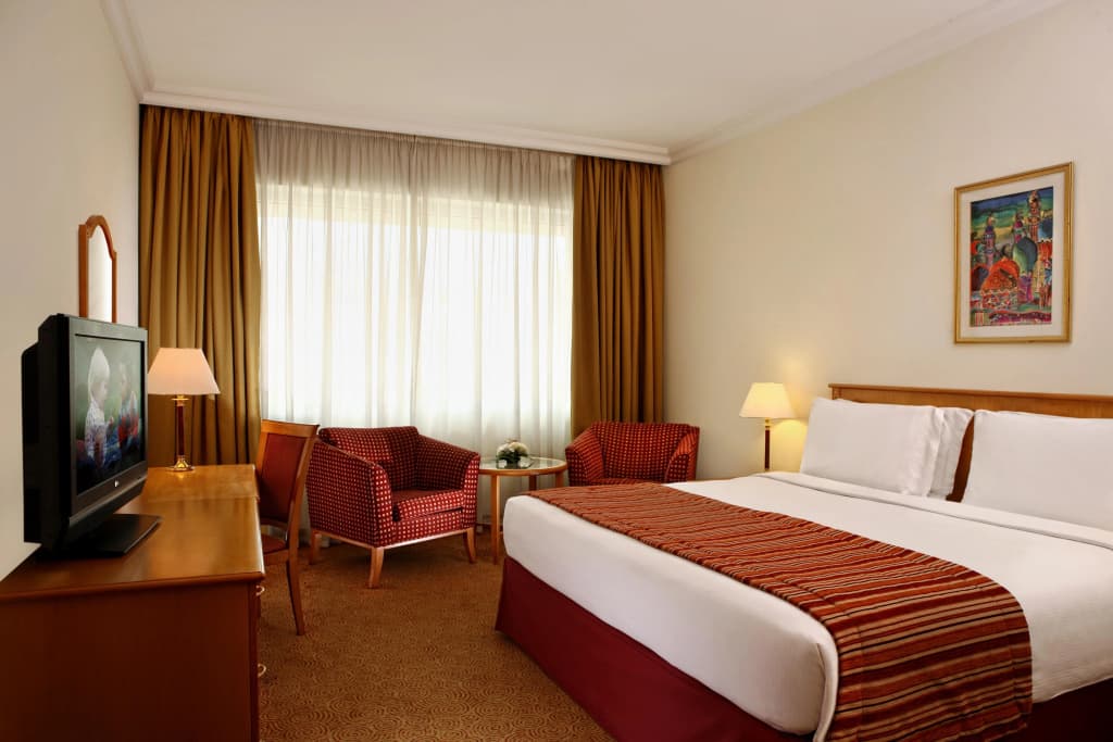 Swiss Belhotel Sharjah - photo 4