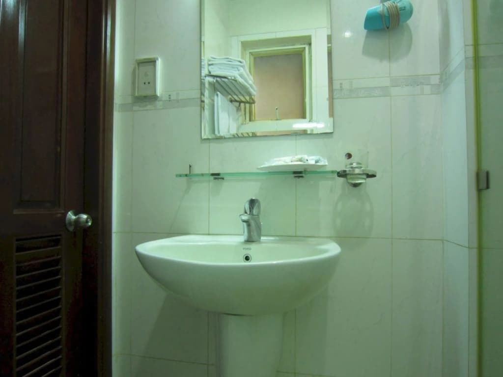 Hoang Luxury Hotel Dist 1 Ho Chi Minh - photo 9
