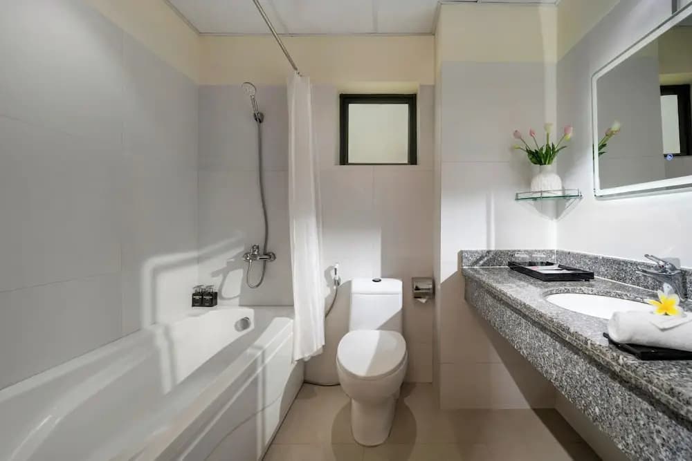Sea Front Apartment & Spa Da Nang - photo 41