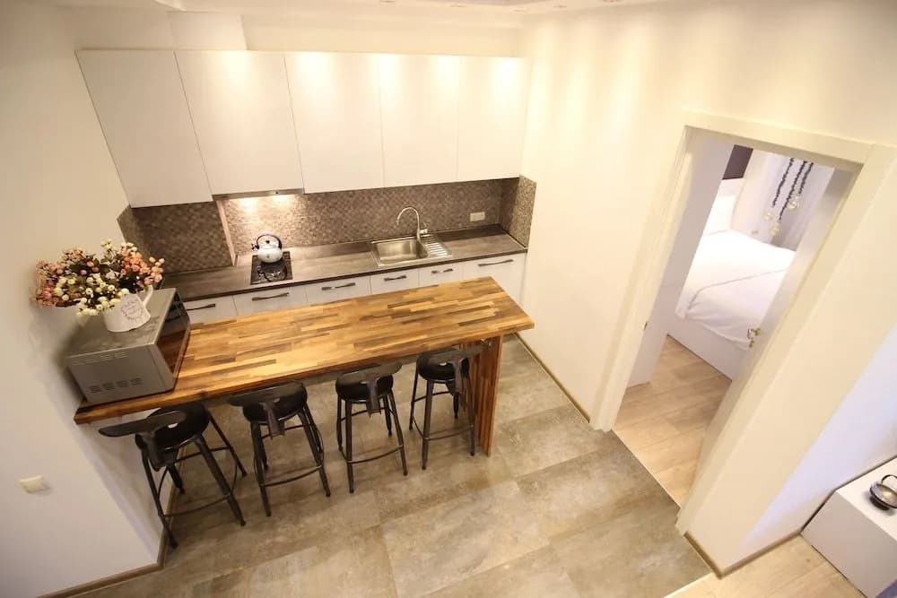 Maxela Rooms & Suites - photo 17