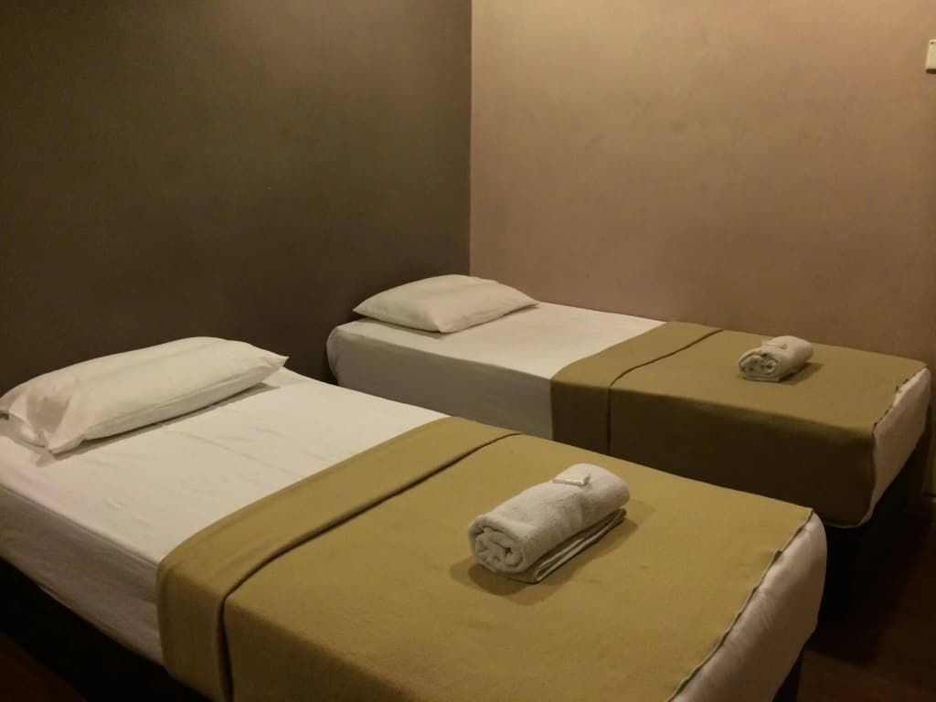 Maju Point Hotel - photo 2