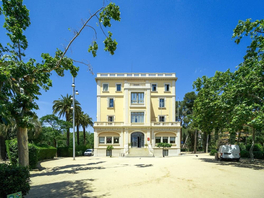 Limehome Barcelona Carrer de Fontcoberta - photo 1