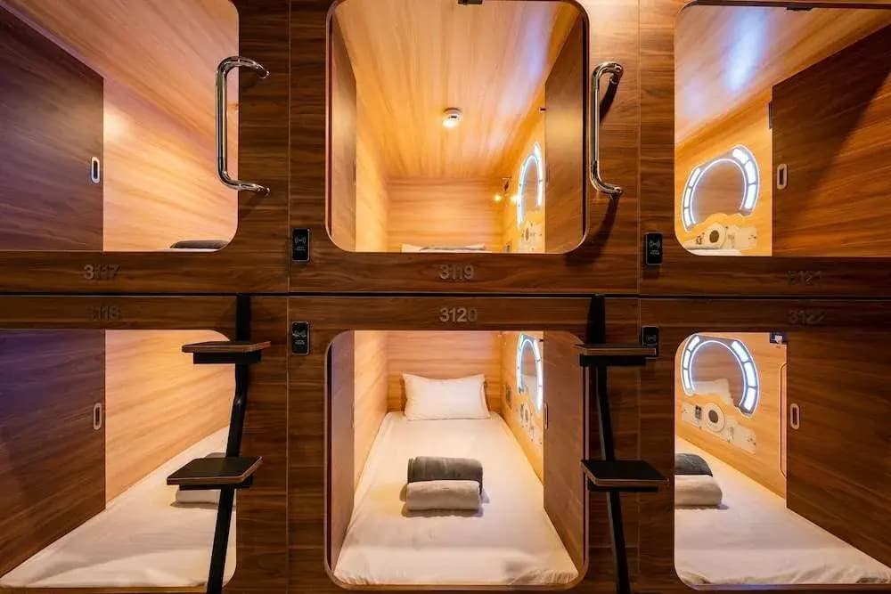 JPOD Capsule Hotel - photo 17