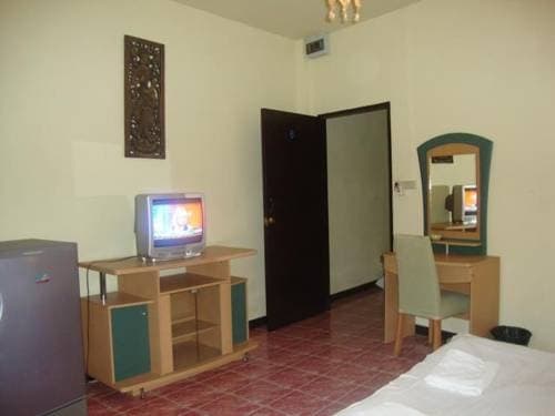 Gaeng Phet Restaurant & Guesthouse - photo 18