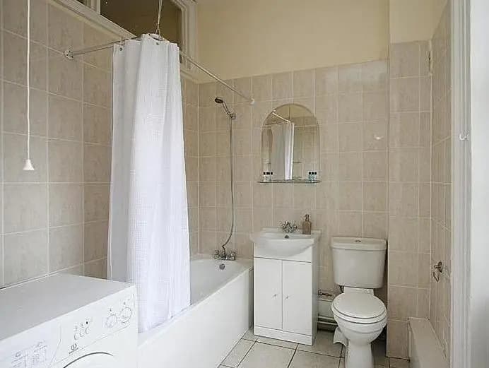 Times Square Apartments - photo 2