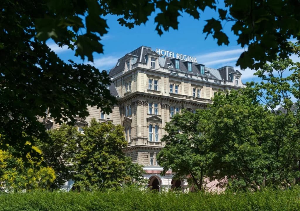 Hotel Regina - photo 35