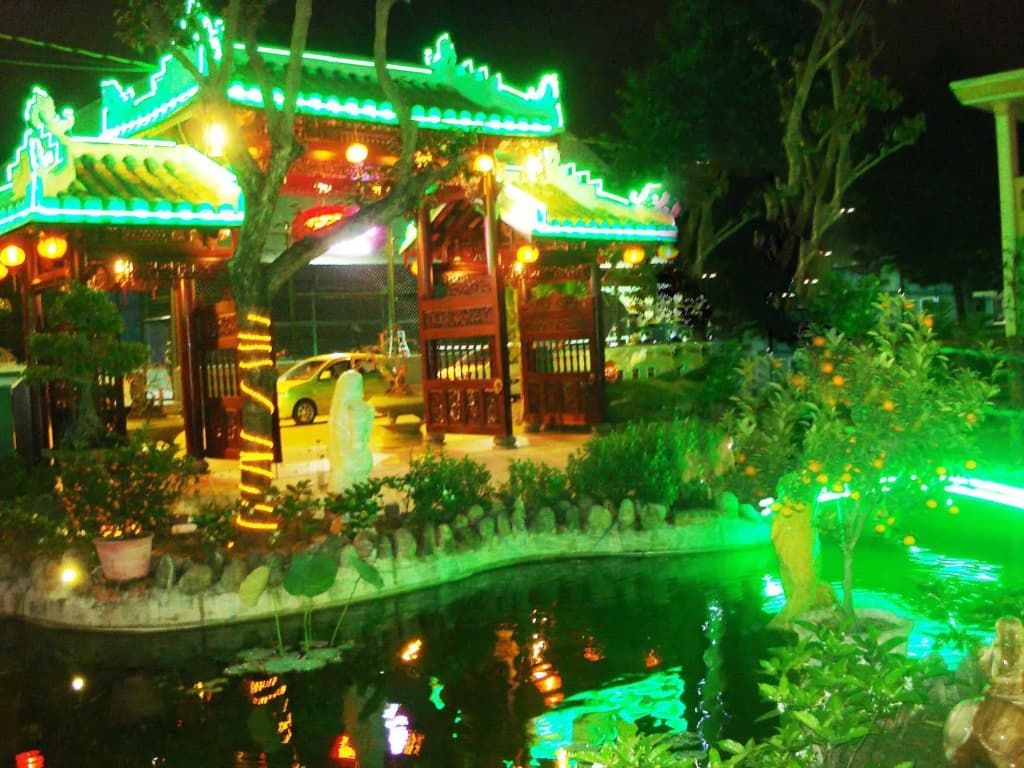 Ngoi Nha Xanh - photo 16