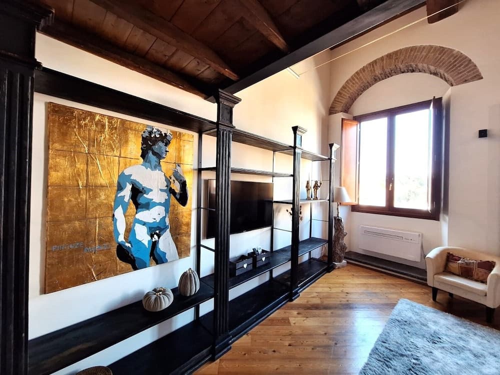 Rustic-Chic Loft by the Duomo - photo 8