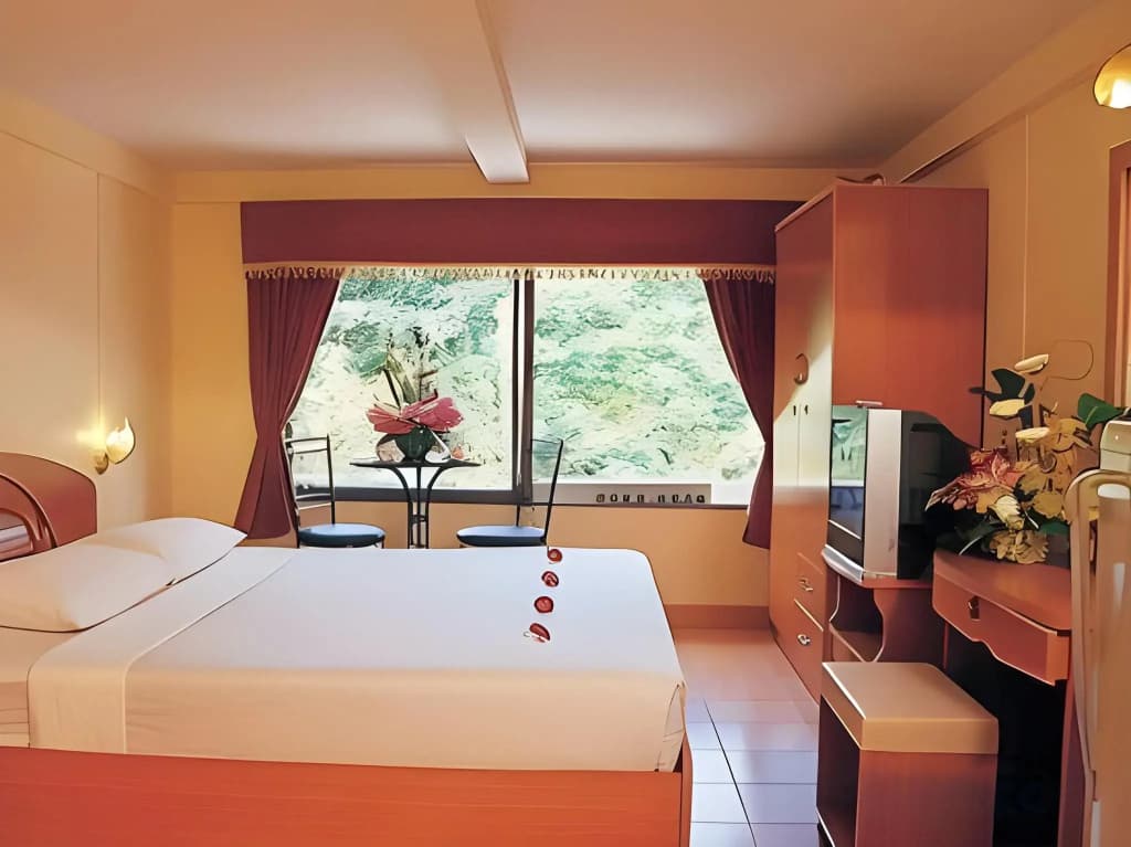 TJ Guest House - photo 29