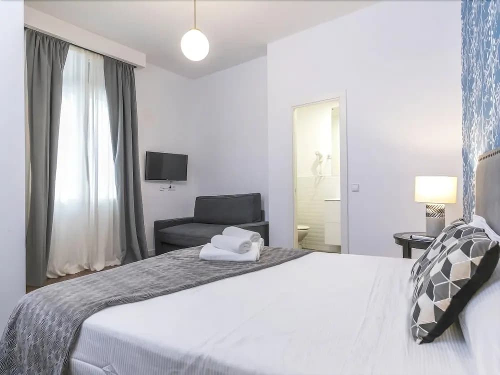 Prado Apartment Ii - photo 2