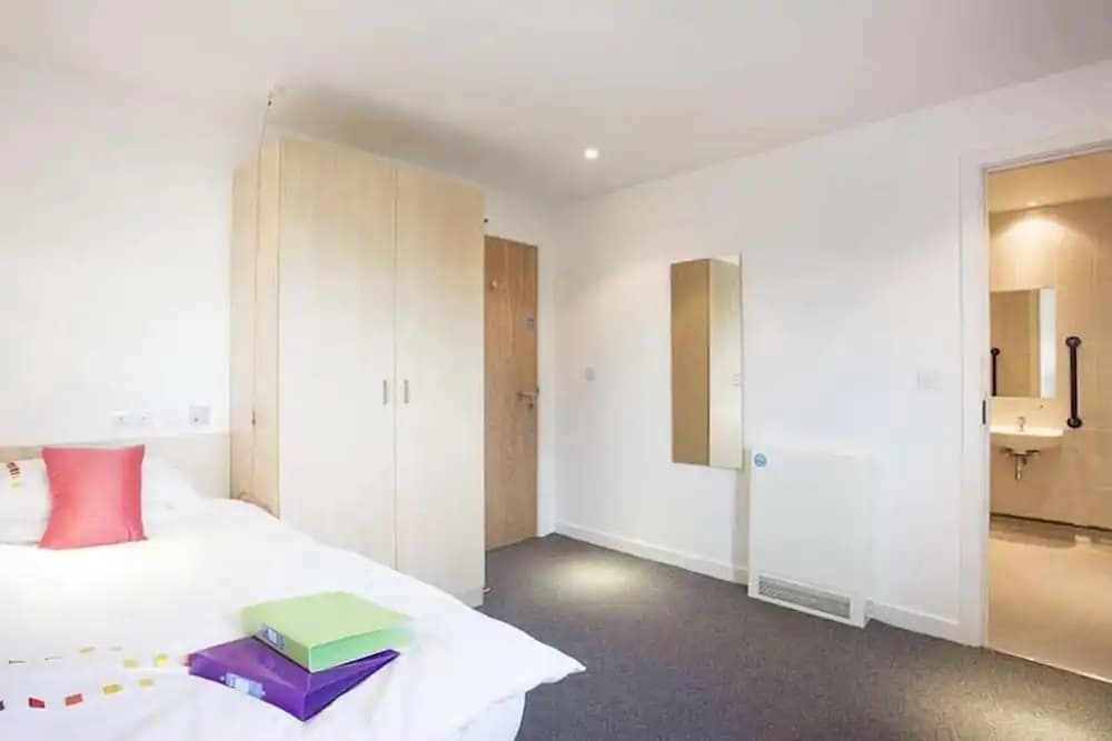 Edinburgh College Residence - photo 2