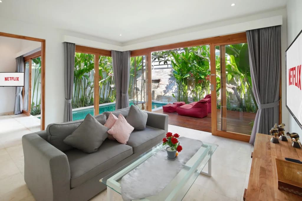 The Jimbaran Beach Villa by Ini Vie Hospitality - photo 5
