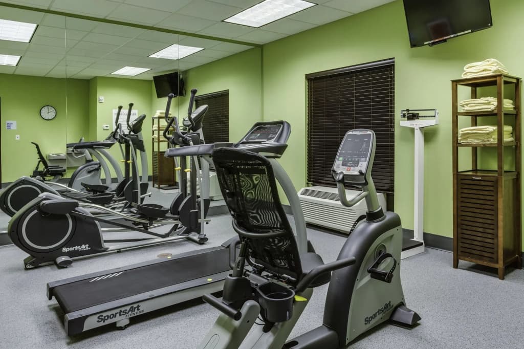 Holiday Inn Express & Suites Orlando East - UCF Area by IHG - photo 13