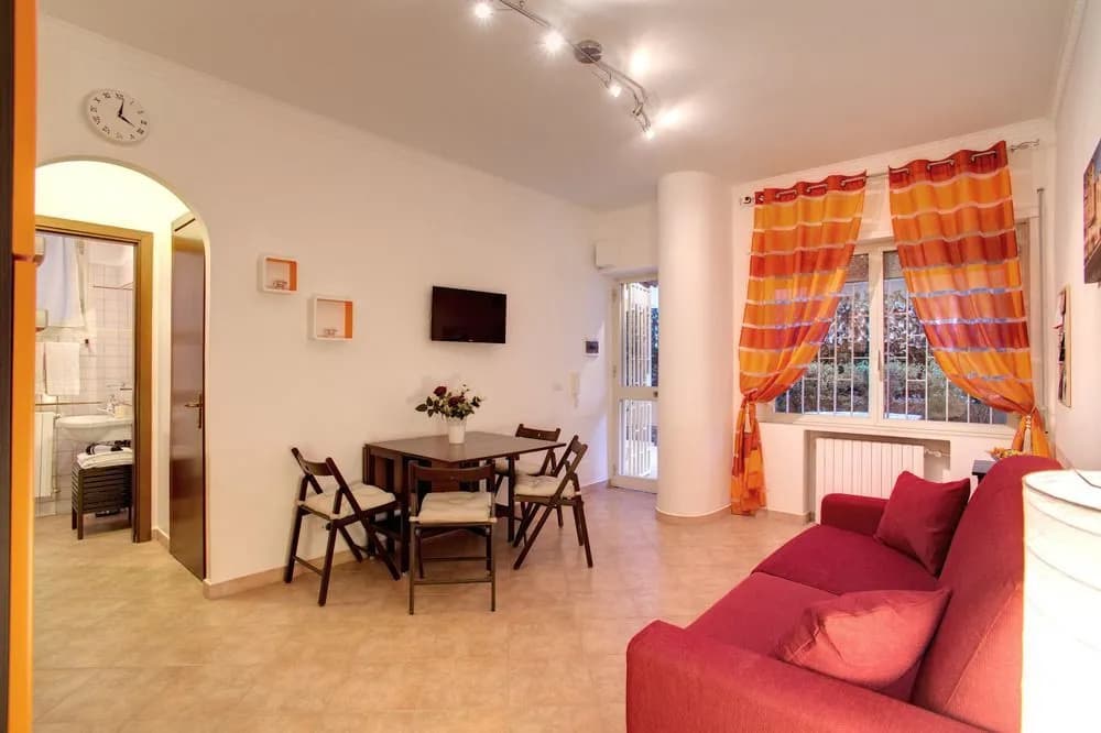 Gallo Vatican Apartments - photo 9