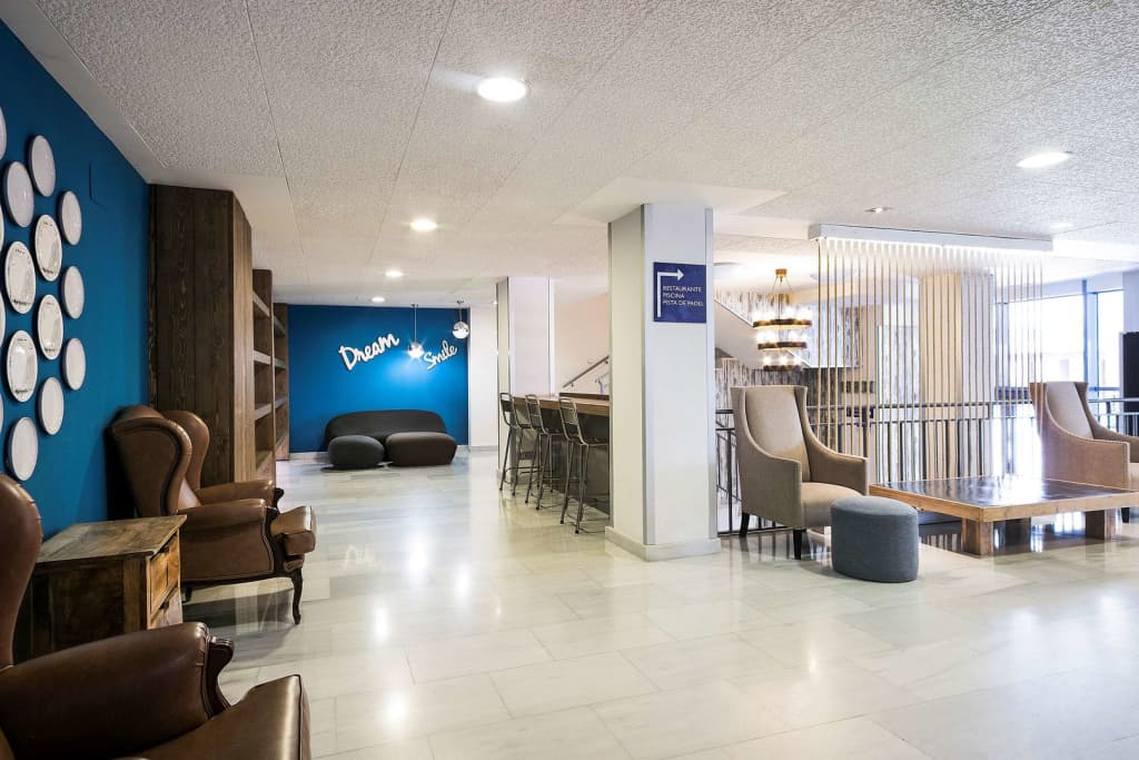 Madrid Airport Suites, Affiliated by Meliá - photo 13
