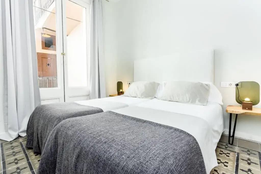 Apartments Ramblas Barcelona - photo 1