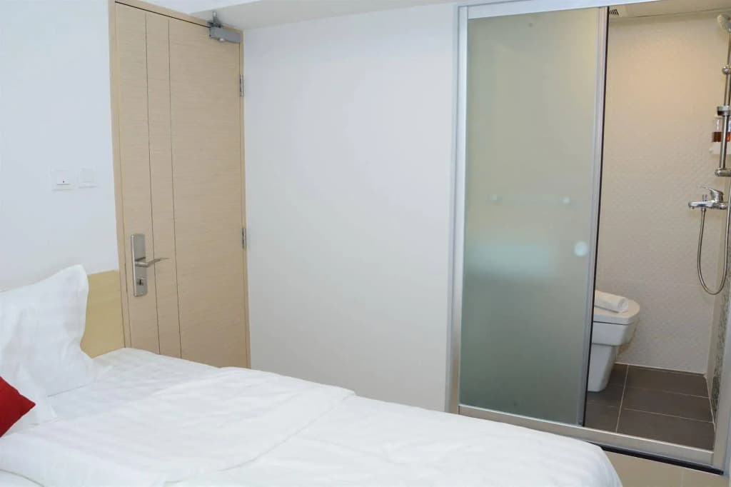 Sunrise International - Boutique Hostel - photo 18
