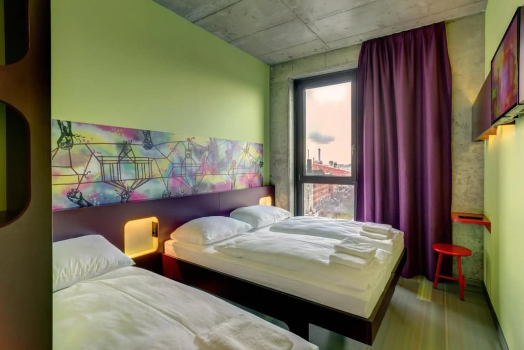 MEININGER Hotel Berlin East Side Gallery - photo 3