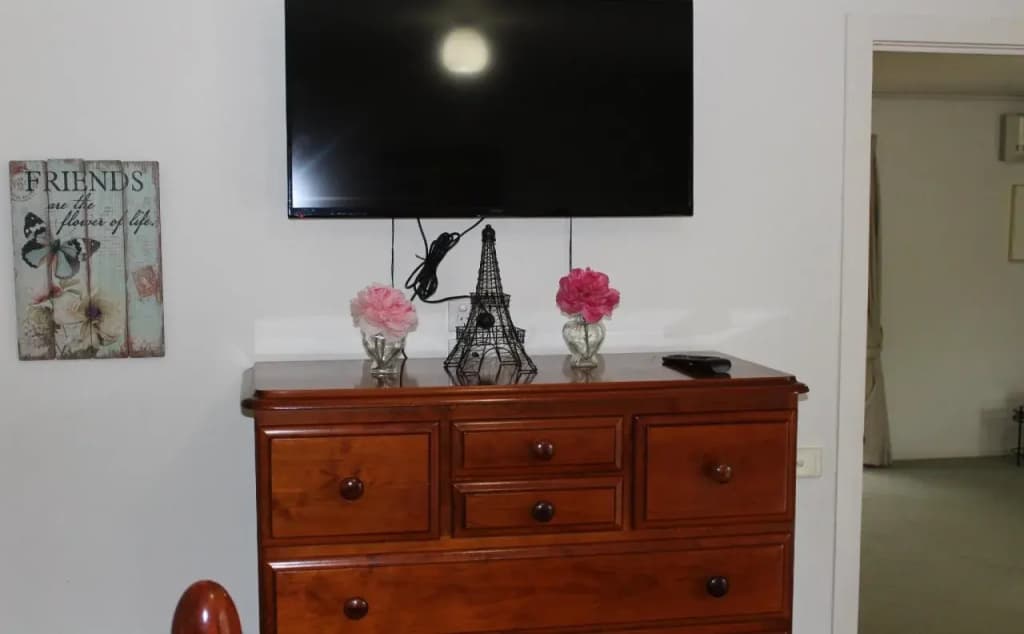 Ringwood Bardia Apartment - photo 4